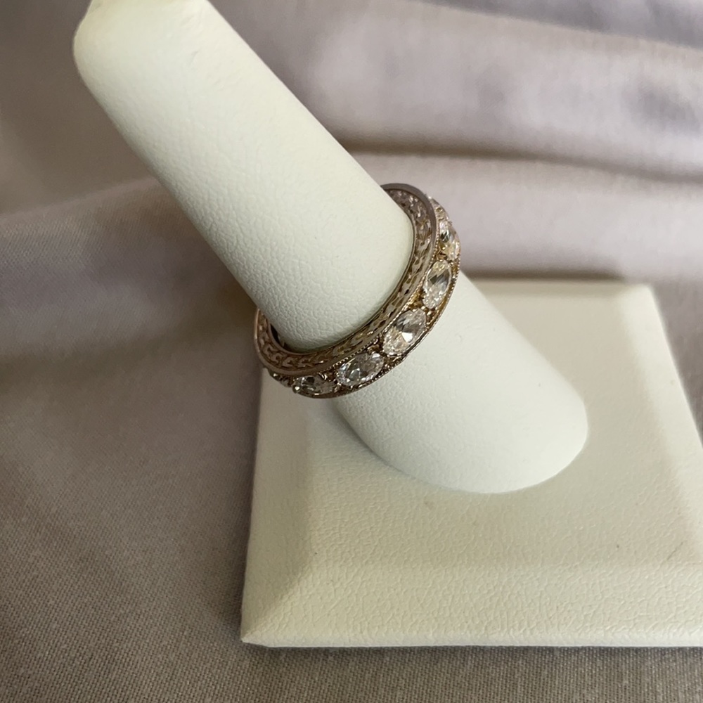 Diamond Ring - Picture 3 of 10
